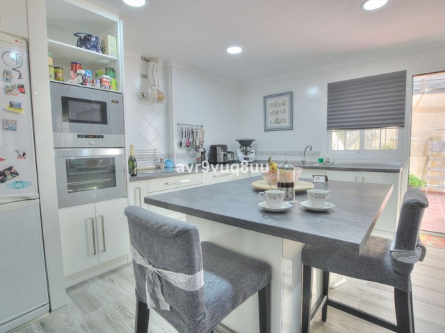 Commercial avec 2 Chambres  à Las Lagunas