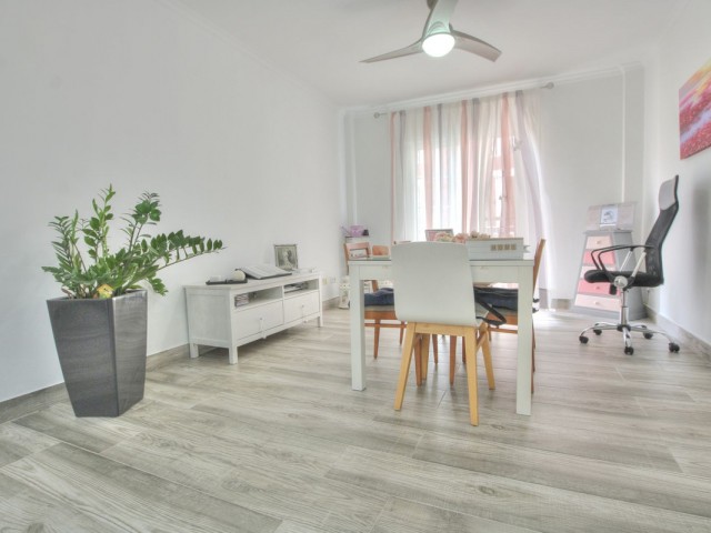 Liikekiinteistö Las Lagunas