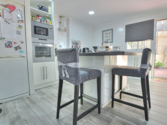 Liikekiinteistö Las Lagunas