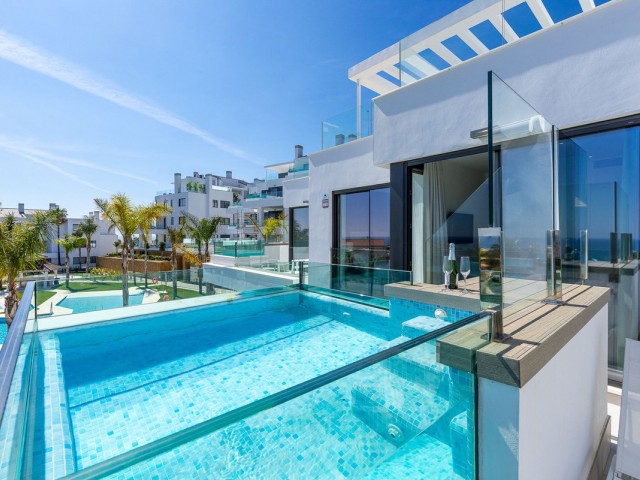 Apartamento con 2 Dormitorios  en Mijas