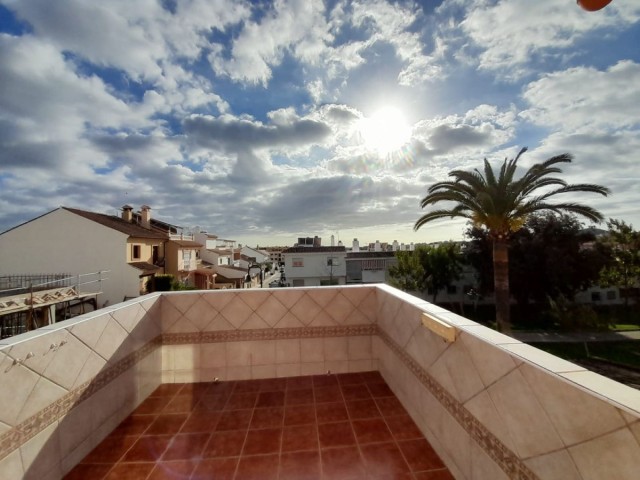 Reihenhaus, Las Lagunas, R4905196