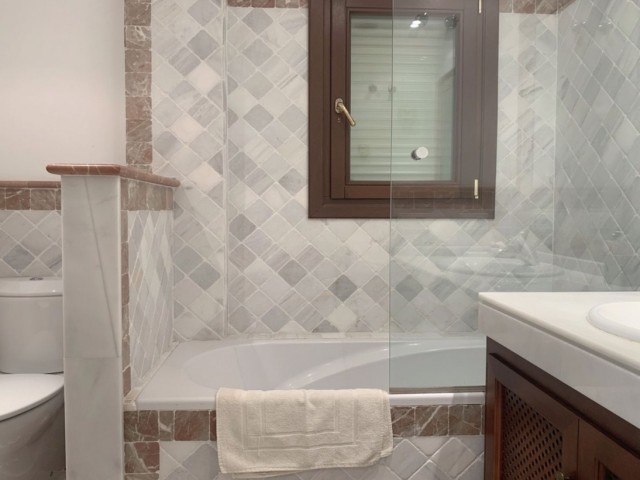 Apartamento con 2 Dormitorios  en The Golden Mile
