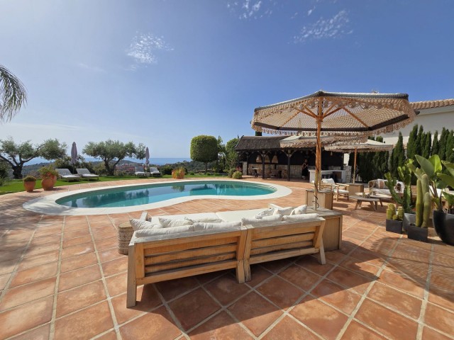 5 Slaapkamer Villa in La Mairena