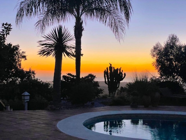 5 Slaapkamer Villa in La Mairena