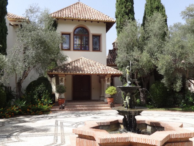 Villa avec 8 Chambres  à La Zagaleta