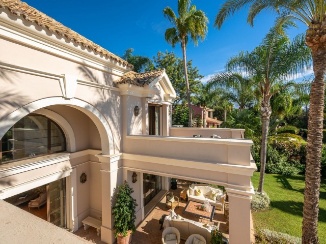 8 Schlafzimmer Villa in Guadalmina Baja
