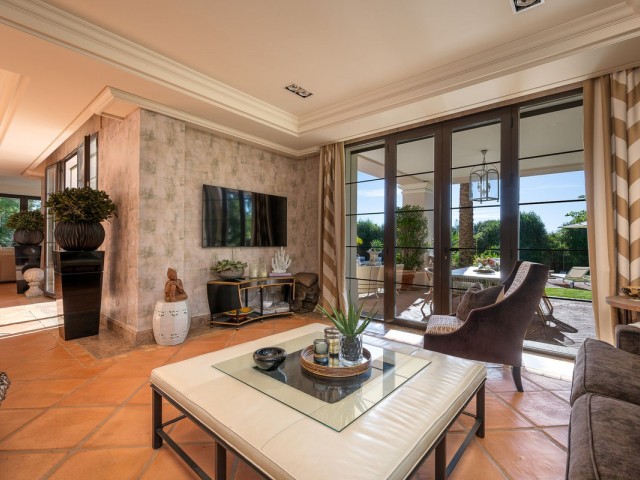 8 Schlafzimmer Villa in Guadalmina Baja