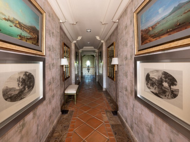 8 Schlafzimmer Villa in Guadalmina Baja