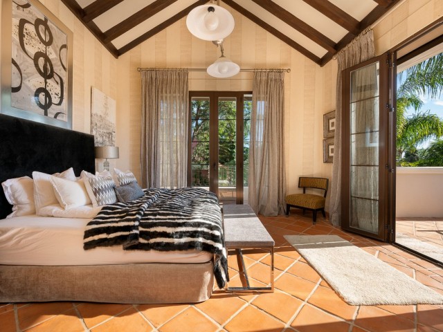 8 Schlafzimmer Villa in Guadalmina Baja