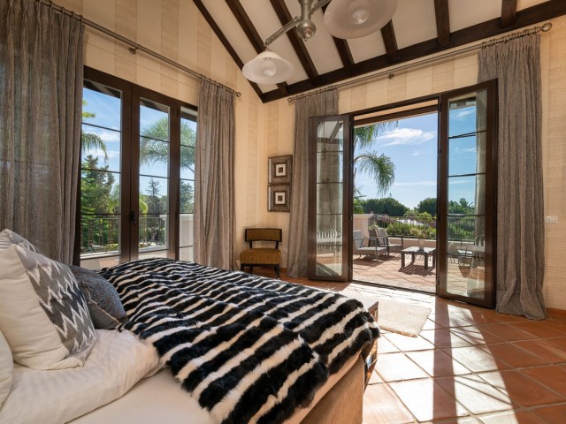 8 Schlafzimmer Villa in Guadalmina Baja