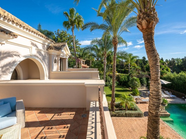 8 Schlafzimmer Villa in Guadalmina Baja