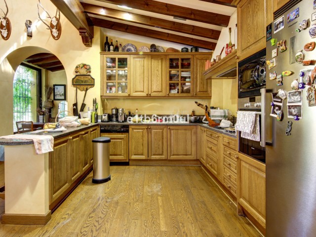 4 Schlafzimmer Villa in Ojén