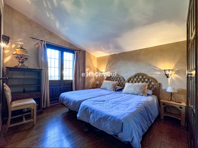 4 Schlafzimmer Villa in Ojén