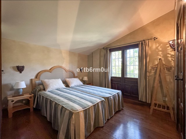 4 Schlafzimmer Villa in Ojén