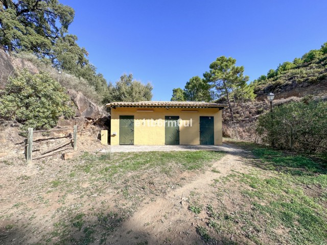 4 Schlafzimmer Villa in Ojén