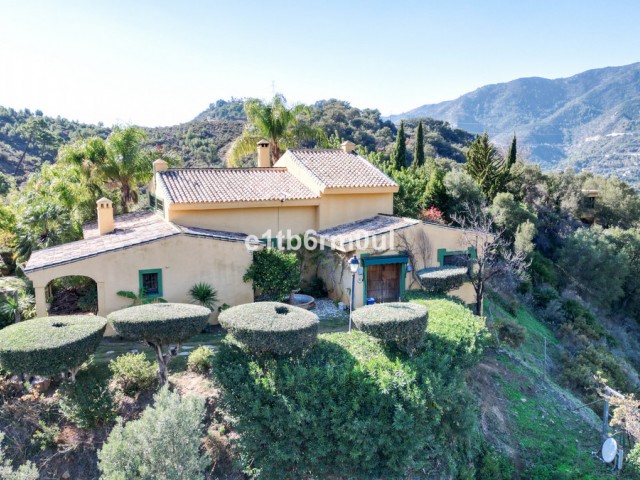 4 Schlafzimmer Villa in Ojén