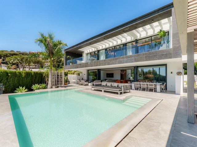 4 Slaapkamer Villa in Nueva Andalucía