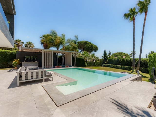 4 Slaapkamer Villa in Nueva Andalucía