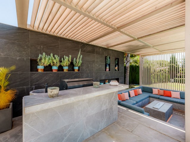 4 Slaapkamer Villa in Nueva Andalucía