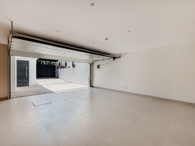4 Slaapkamer Villa in Nueva Andalucía