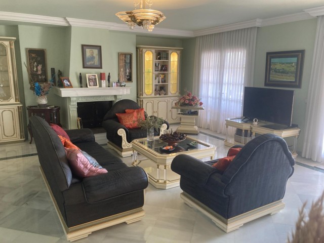 4 Bedrooms Villa in Selwo