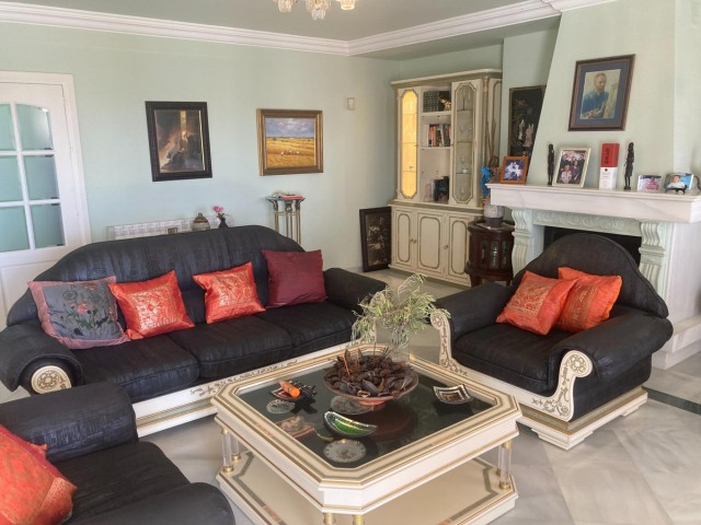 4 Bedrooms Villa in Selwo