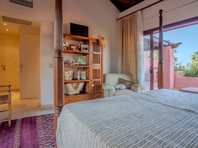 Appartement avec 3 Chambres  à Estepona