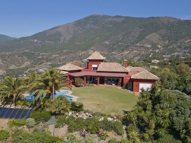 Villa con 5 Dormitorios  en La Zagaleta