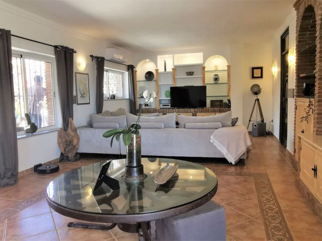 Villa avec 4 Chambres  à El Faro