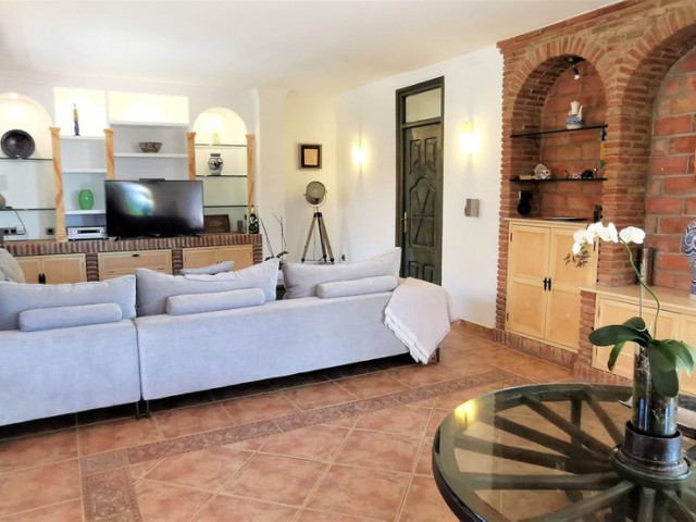 Villa avec 4 Chambres  à El Faro