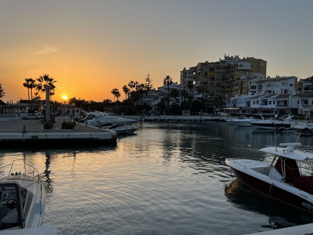 1 Schlafzimmer Apartment in Puerto de Cabopino