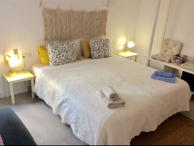 Huoneisto, Puerto de Cabopino, R4917340
