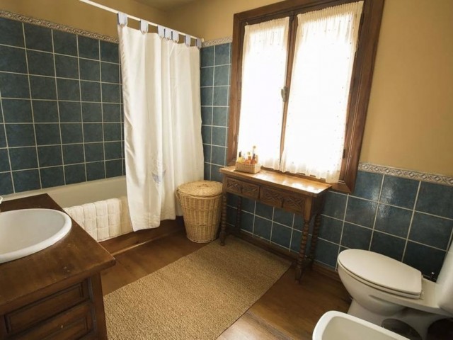 5 Bedrooms Villa in Cabopino
