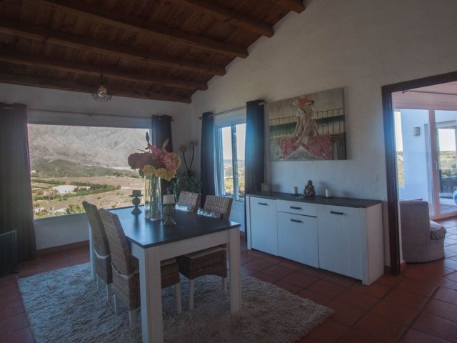4 Schlafzimmer Villa in Casares