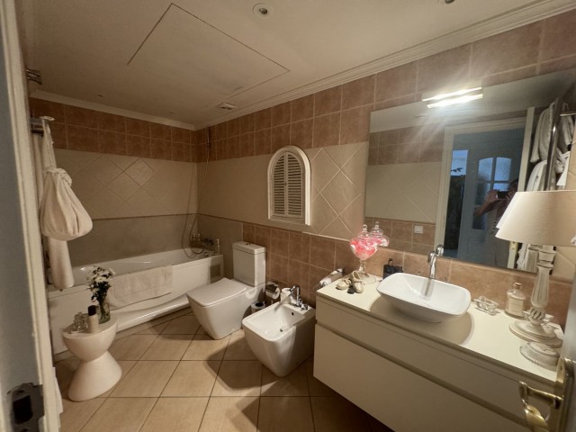 Apartamento, Marbella, R4920313