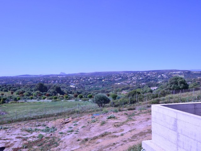 4 Bedrooms Villa in Sotogrande Alto