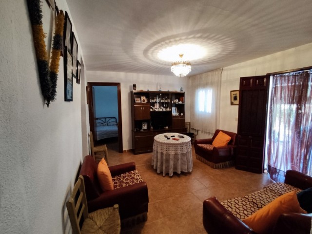 4 Bedrooms Villa in Alcaucín