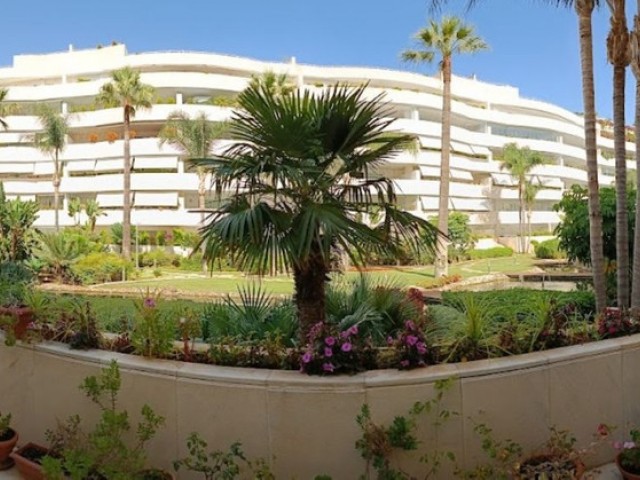 Appartement avec 2 Chambres  à Puerto Banús