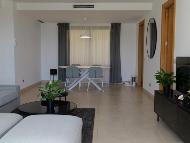 Huoneisto, Altos de los Monteros, R4922731
