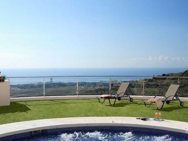2 Schlafzimmer Apartment in Altos de los Monteros