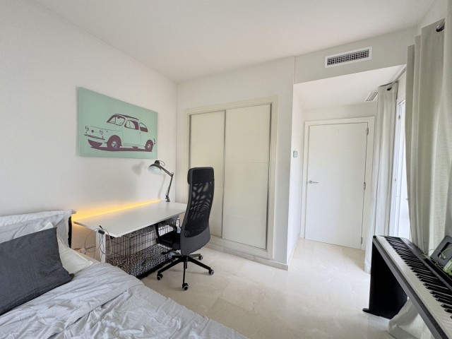 Apartamento con 2 Dormitorios  en Casares Playa