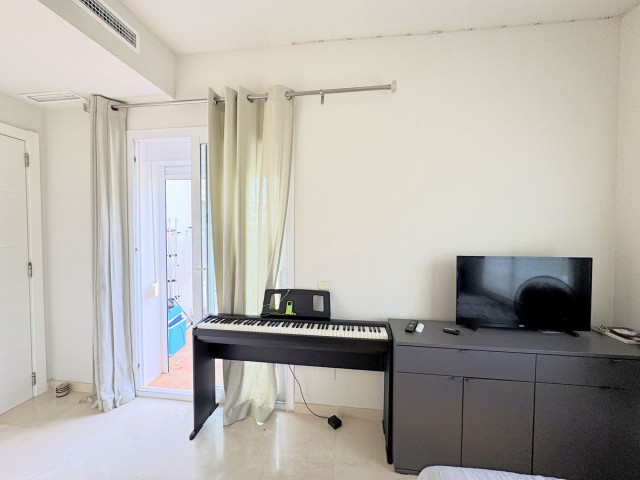 Apartamento con 2 Dormitorios  en Casares Playa