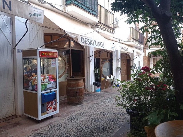 Kommersiell i Cabopino