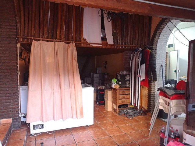 Kommersiell i Cabopino