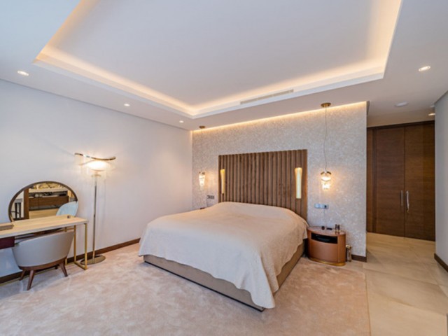 5 Bedrooms Villa in Los Arqueros