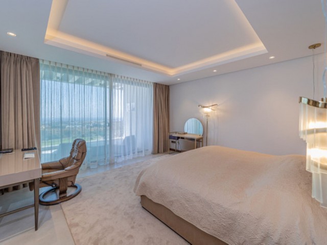 5 Bedrooms Villa in Los Arqueros