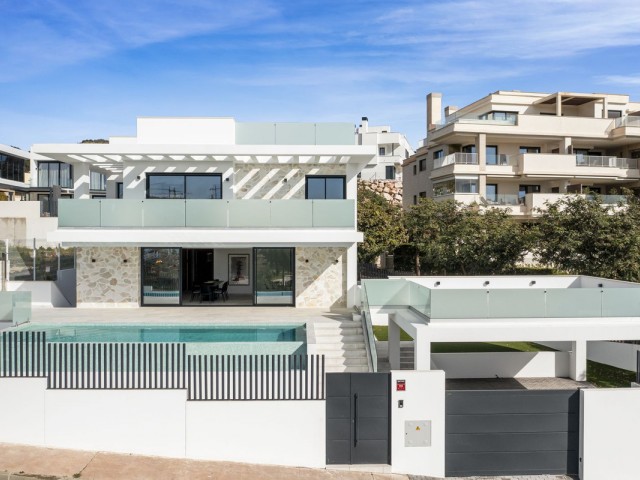 6 Bedrooms Villa in La Cala de Mijas