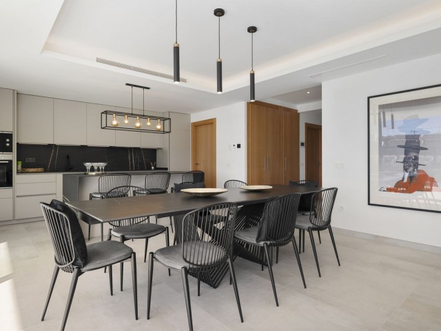 6 Bedrooms Villa in La Cala de Mijas