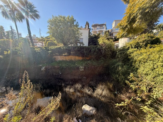  Perceel in Nueva Andalucía