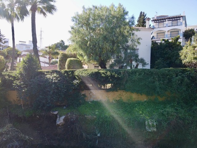  Perceel in Nueva Andalucía